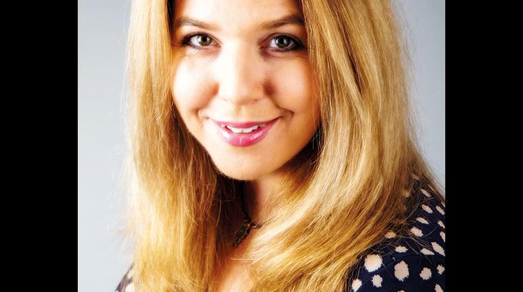 Absolventka IKSŽ Tereza Boehmová křtí knihu pro děti
